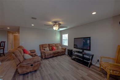 2430 Trenton Rd, Houston, TX 77093 - photo 7