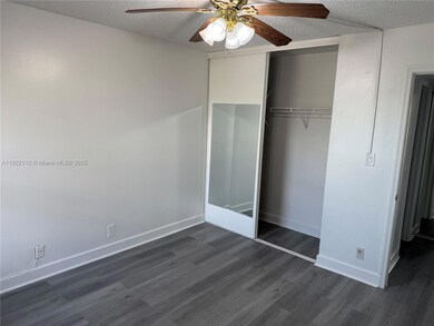 Lakeview Gardens unit 413D, Plantation, FL 33324 - photo 5