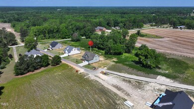 ONLY 6 lot community!