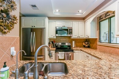 4144 Greystone Way unit 306, Sugar Land, TX 77479 - photo 7