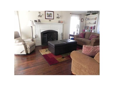 Beautiful Living Room with fireplace and built-ins