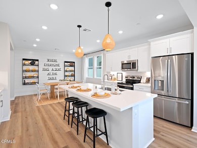 103 Yellow Birch Ln, Piru, CA 93040 - photo 3