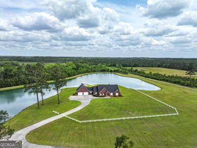 3860 Blalock Ave, Waycross, GA 31503 - photo 2