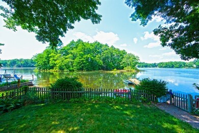 55 Lakeview Ave, Mansfield, MA 02048 - photo 3