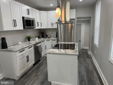 403 Holly Rd, Lansdowne, PA 19050 - photo 5