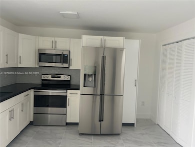 2750 Palm Ave unit 202, Hialeah, FL 33010 - photo 3