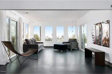 2216 Vista Del Mar Dr-015-006-Living Roo