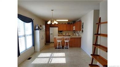 127 Tarrington Dr, Statesville, NC 28625 - photo 2