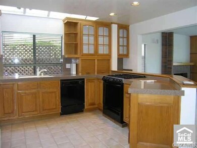 Open Kitchen to Family Room