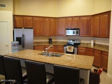Kitchen with breakfast bar