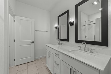 Primary bath with dual sinks