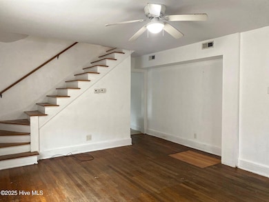 1502 E 4th St unit 1504, Greenville, NC 27858 - photo 3