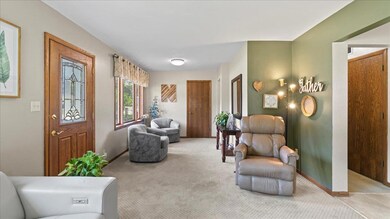 1310 Lilac Ln, Cedar Falls, IA 50613 - photo 5