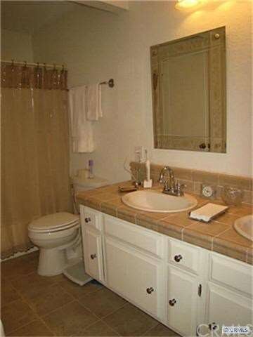 Bathroom looking to opposite side