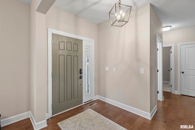 27 Blackstone Cir, Le Claire, IA 52753 - photo 4