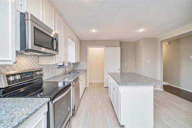 740 Oakwood Ave, Hurst, TX 76053 - photo 6