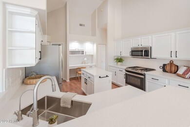3064 N Sawyer St 20230303-DSC_6632