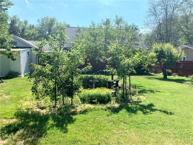 3111 Midland Dr, Erie, PA 16506 - photo 3