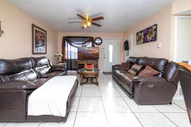 1118 Hunter Dr, El Paso, TX 79915 - photo 6
