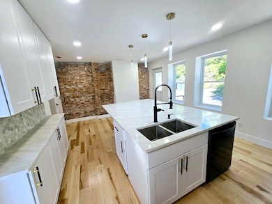 321 Riverside Dr, Florence, MA 01062 - photo 3