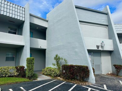 2600 Fiore Way unit 207B, Delray Beach, FL 33445 - photo 3