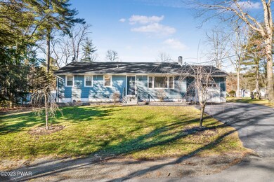 103 William Penn Dr, Milford, PA 18337 - photo 2