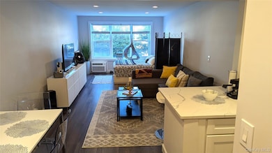 Oakwood Apartment Corp. unit 2B, Long Beach, NY 11561 - photo 7