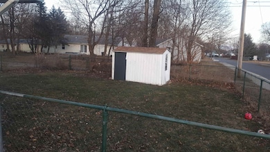 2332 Pleasant Plain Ave, Elkhart, IN 46517 - photo 4