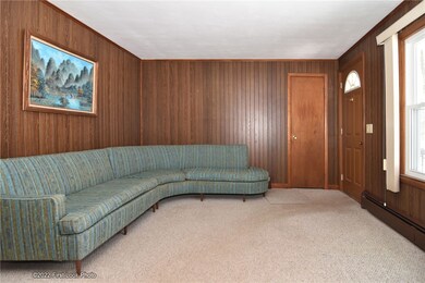 115 Peabody Dr, Warwick, RI 02889 - photo 3