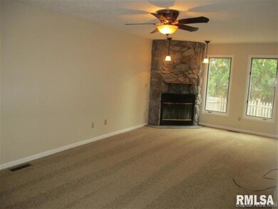 616 Westwinds Dr, Jacksonville, IL 62650 - photo 7