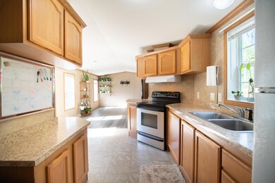 330 Garfield Rd, Minot, ME-8