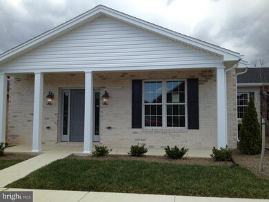 657 Tudor Dr, Hagerstown, MD 21742 - photo 2