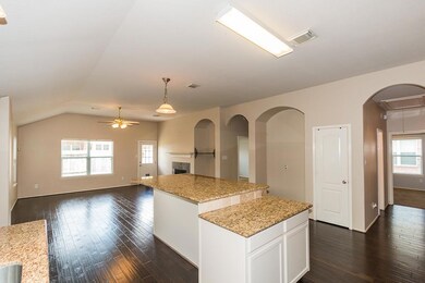 29819 Sunwillow Creek Dr, Spring, TX 77386 - photo 5