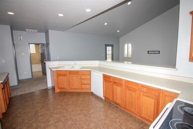 2927 Sylvia Ln, Grand Junction, CO 81504 - photo 7