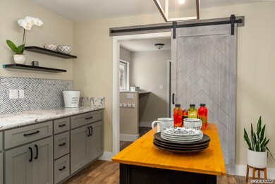 1200 Ehu Rd unit B, Makawao, HI 96768 - photo 7