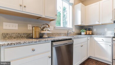 219 Mikes Ln unit 28, Schwenksville, PA 19473 - photo 6