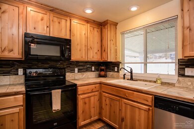 63314 Lamoine Ln, Bend, OR 97701 - photo 6