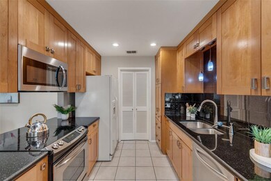 416 Hillview Dr, Hurst, TX 76054 - photo 6