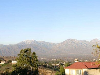 Great views to mountains!