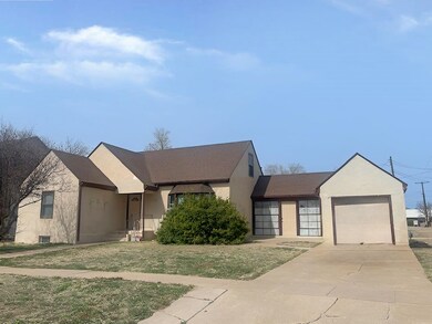 314 W Wash St, Jetmore, KS 67854 - photo 6