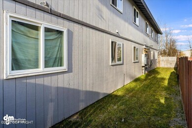 07-Backyard_ELI08441-Edit