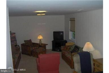 6307 Brooklyn Bridge Rd, Laurel, MD 20707 - photo 5