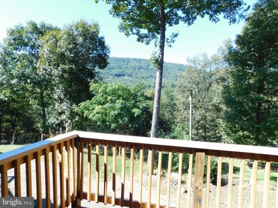 237 Beechwood Dr, Keyser, WV 26726 - photo 3