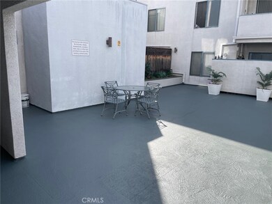 14610 Erwin St unit 116, Van Nuys, CA 91411 - photo 2