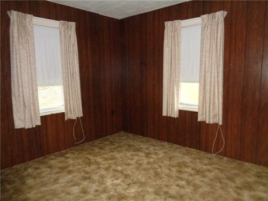 2704 Lafayette Rd, Erie, PA 16506 - photo 5