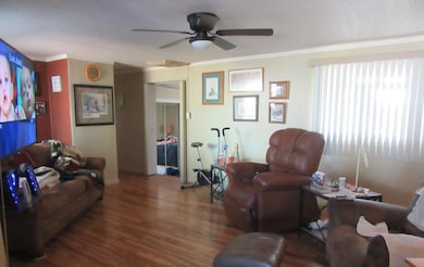 Living room 2