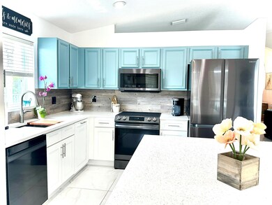 15072 Corby Ct, Wellington, FL 33414 - photo 3