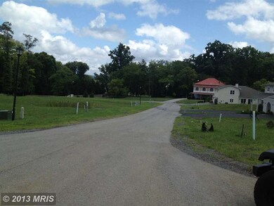 81 Hartzell Dr, Shepherdstown, WV 25443 - photo 2