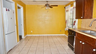 3603 Mckinley Ln, Houston, TX 77088 - photo 5