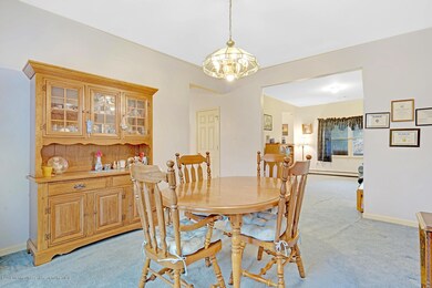 26 Kuzyk Rd Cream Ridge NJ-large-014-32-